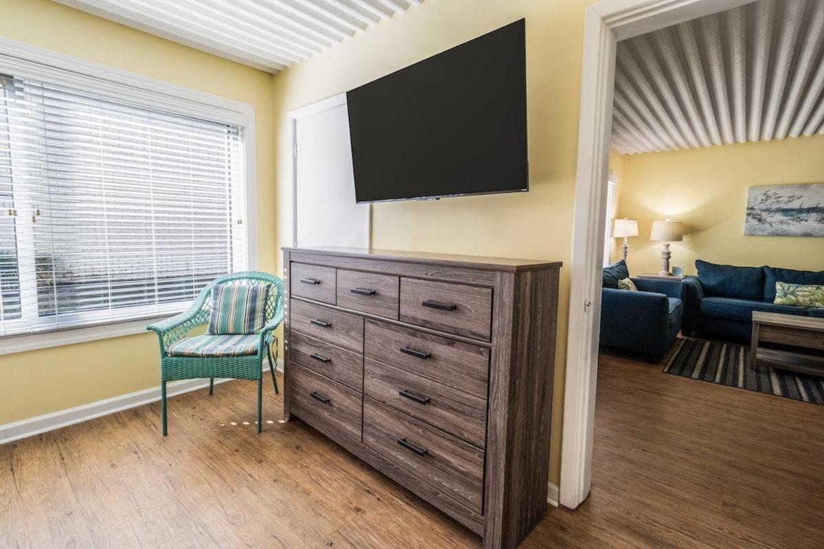 Two Bedroom Villa Sleeps 6 Has 2 Queen And 1 King Pawleys Island Exterior photo