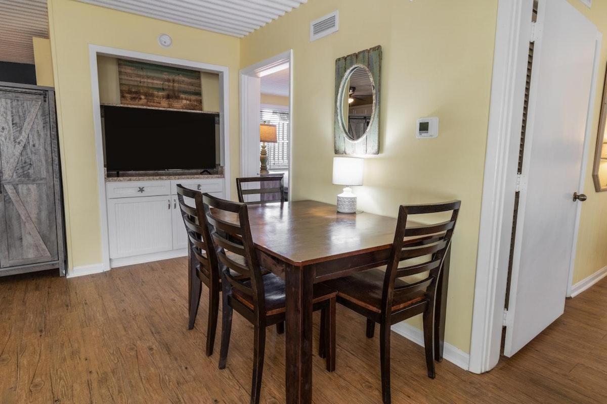 Two Bedroom Villa Sleeps 6 Has 2 Queen And 1 King Pawleys Island Exterior photo